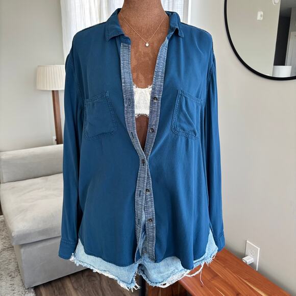 Rock & Republic Tops - Rock & Republic Blue Button Up Metallic Shimmer Trim Roll Tab Sleeve Western L